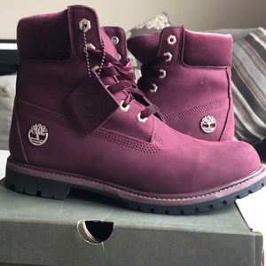 Timberland—Women’s 6 inch purple boots